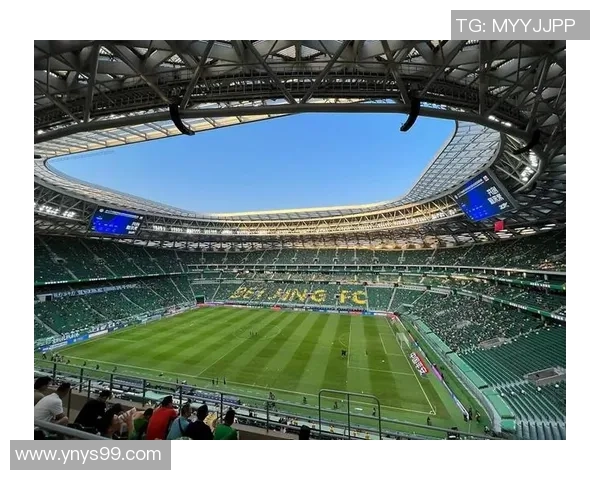 球星同款足球背心畅享运动激情打造绿茵场上时尚与性能结合 球星同款足球背心畅享运动激情打造绿茵场上时尚与性能结合