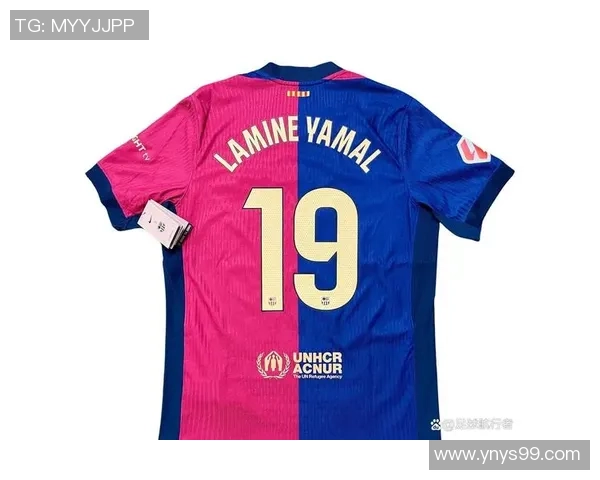 足球13号球衣传奇人物回顾与影响力解析 足球13号球衣传奇人物回顾与影响力解析